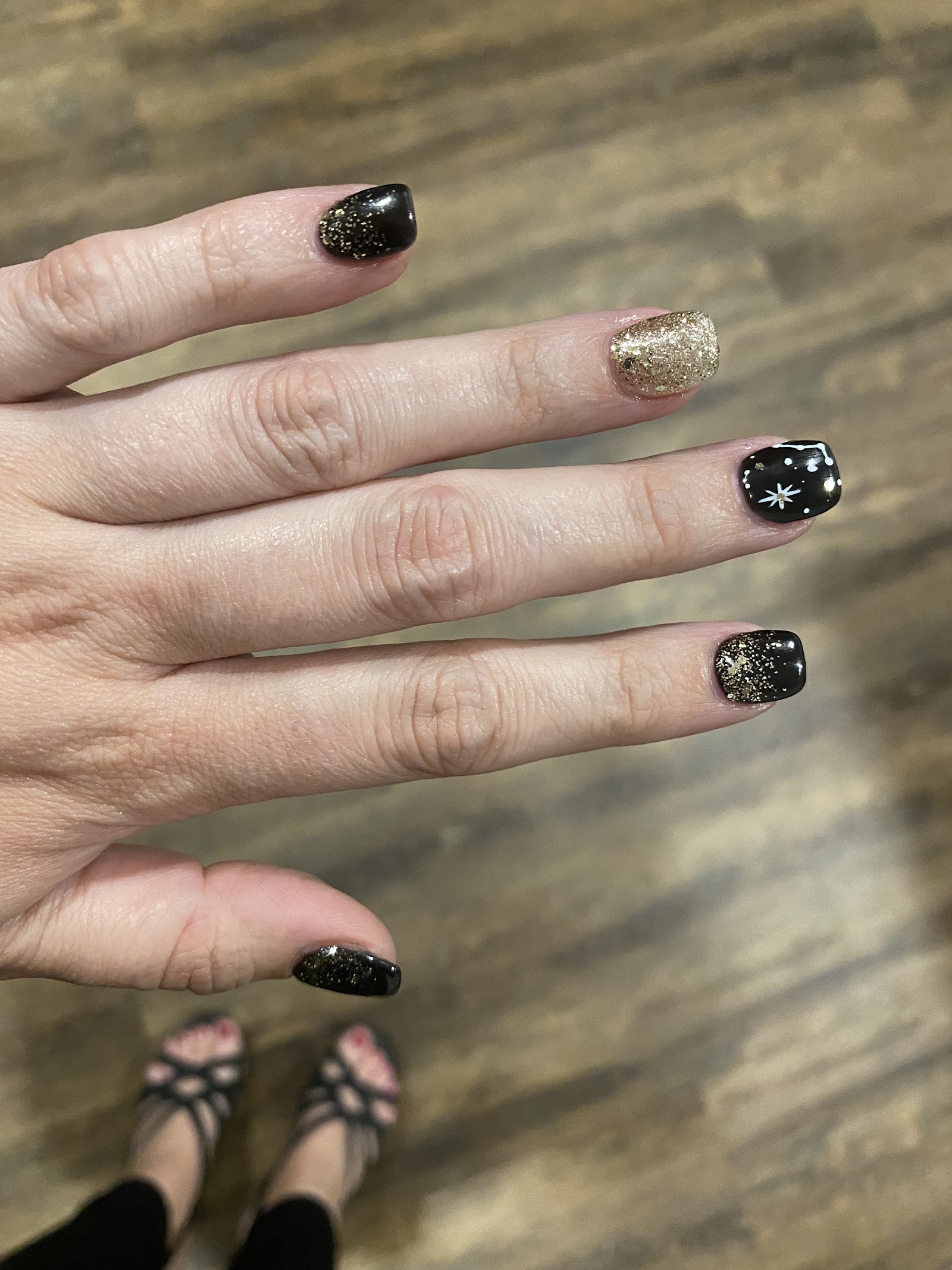 Rose Nails nail photo 3